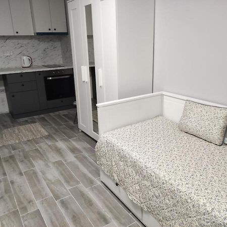 Студио В Центъра На Град Бургас. Exterior photo